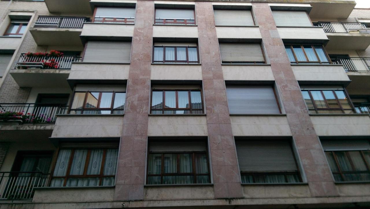 Apartamentos Gasteiz Vitoria Exterior foto